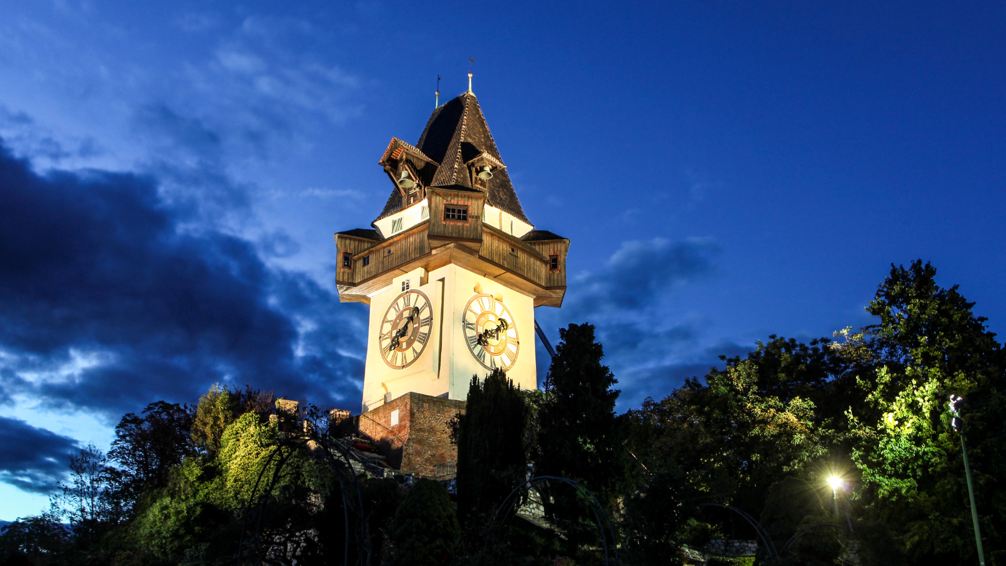 Graz Ankunft bei Nacht